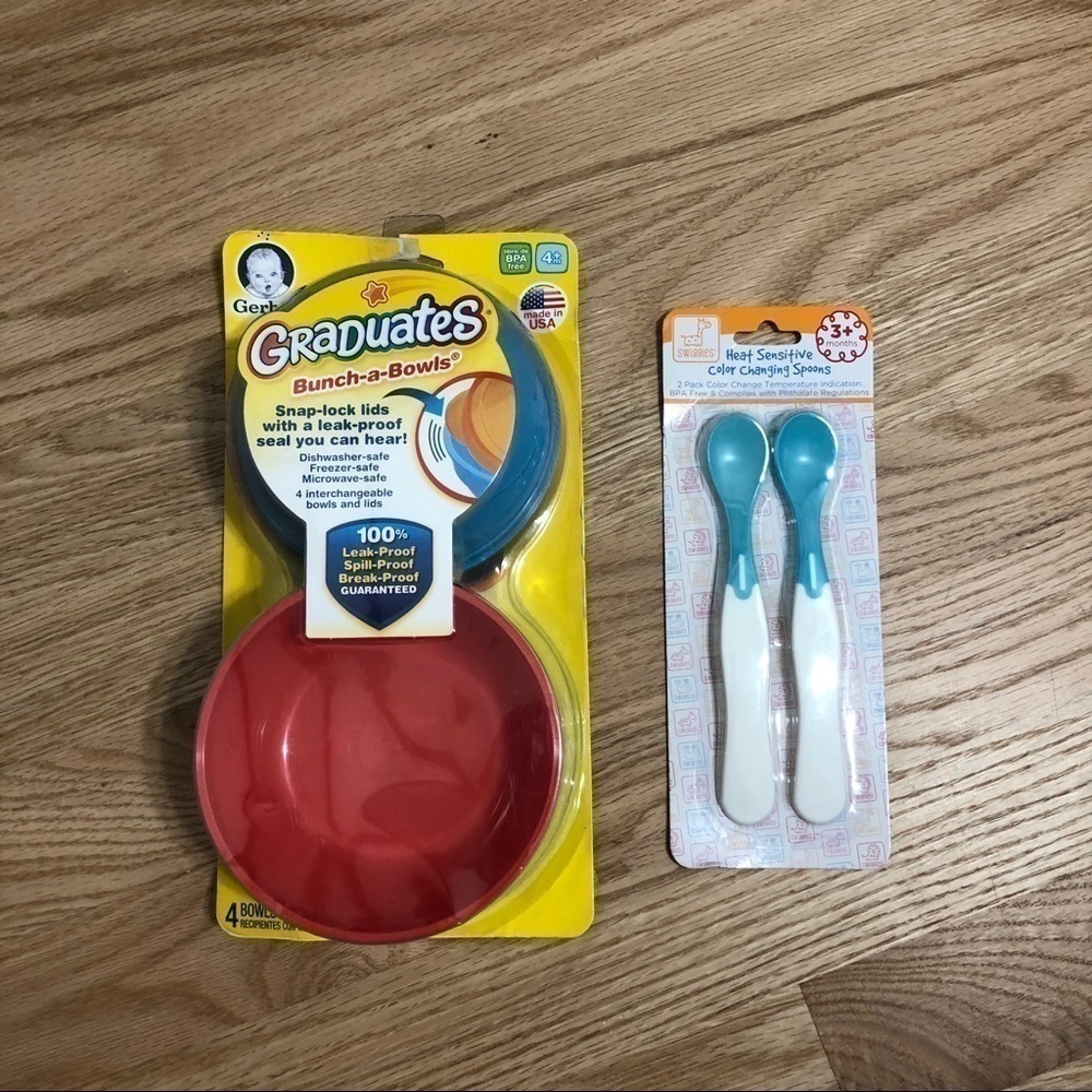 Graduates Locking Bowls & Baby Spoons NWT Feeding